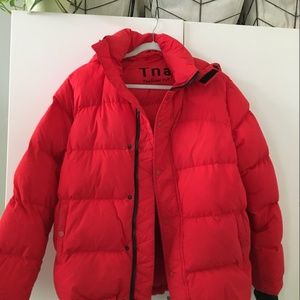 Red ARITZIA TNA Super Puff